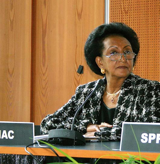 Message Mme Berhane Ras-Work, Directrice exécutive, Comité inter-africain sur les pratiques traditionnelles affectant la santé des femmes et des enfants (CIAF) La volonté politique et l action sont