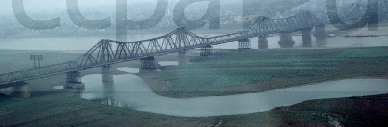 pour tourner le film Diên Biên Phu. Près de Hanoi, dans un camp militaire, le site de la bataille a été reconstitué.