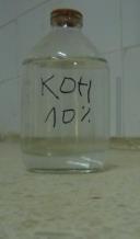 Annexe : 1 Réactifs de laboratoire : Les éclaircissants : Solution de KOH : Hydroxyde de potassium Eau distillée 10g 90ml Préparer