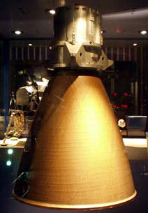 DERNIER DEPART DE LA LUNE 4,8 t Vallée de Taurus-Littrow, 14 décembre 1972 30 secondes Le moteur de remontée du module lunaire -lassurance-vie des explorateurs lunaires-, utilisé