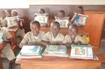b-education L éducation est indispensable au développement des individus comme des sociétés et il aide à tracer la vie vers un avenir fructueux et productif.