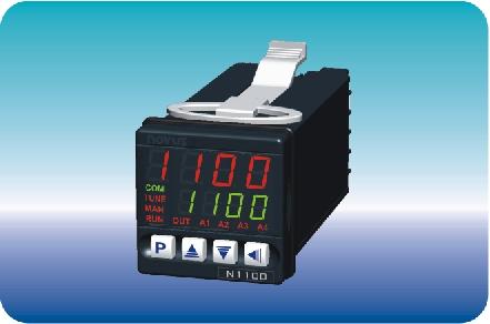 1 relais SPDT pour le contrôle ou l'alarme, Option: Relais SPST ou vibreur pour l'alarme. Réglage de l hystérésis indépendant pour chaque sortie. Action chaud ou froid indépendante pour chaque sortie.