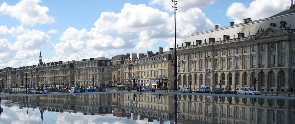 Bordeaux une ville où il fait bon vivre Chef-lieu de l Aquitaine et préfecture de la Gironde 9ème