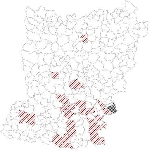 Les trois autres populations, très dispersées géographiquement, concernent une carrière et une ancienne gare à Neau ainsi qu