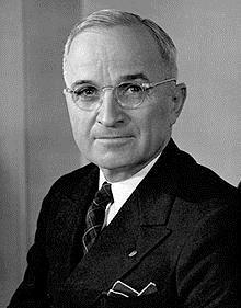 Harry Truman, président des Etats- Unis de 1944 à 1952 «Presque toutes les nations se trouvent placées devant le choix entre deux modes de vie opposées.