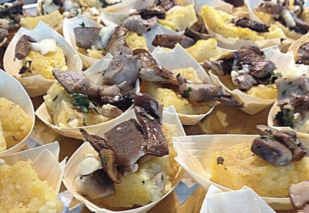 9 $ / PERSONNE Risotto aux de canards Servi avec de la courge musquée à la sage 10 $ / PERSONNE Ravioli à l homard Raviolis fait maison farcies d un délicieux