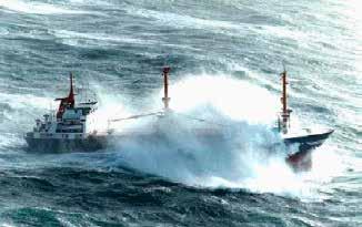 flottabilité et les autres CATÉGORIE A «EN HAUTE MER» : «Conçu pour de grands voyages au cours desquels le vent peut dépasser la force 8 (sur l échelle de Beaufort) et les vagues peuvent dépasser une