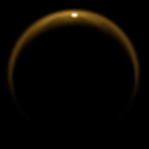 Titan : C est le seul corps du système solaire à avoir une atmosphère comme la Terre et des lacs ou des petites mers à l état