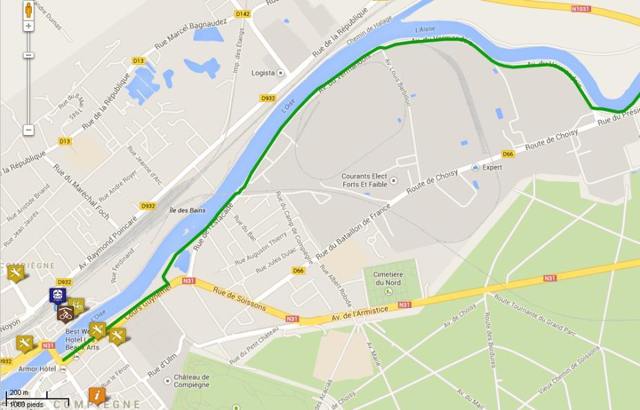 Section A : Compiègne, pont Solférino - avenue du Vermandois / D66 // PK 3,4 Source : tracé réalisé par l AU5V dans Google Map Maker, données cartographiques Google Largeur en site propre : moins de