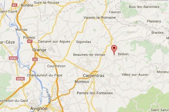 Localisation & plan 4 km de Bédoin 12 km Carpentras 35 km de