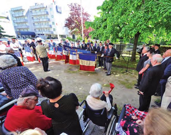 actualités COÉORATION DU 8 AI 1945 La cérémonie célébrant le 71 e anniversaire de la Victoire 1945 a eu lieu à Boulogne-Billancourt, le dimanche 8 mai dernier.