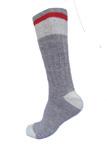 3.6 Les bas et les chaussons 3.6 The socks and the boot socks Style # 40-003 Bas. 50% laine, 25% nylon, 25% acrylique. Empaqueté 3 par 3. Couleur : Gris.
