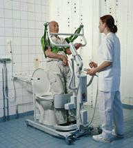 Offre une sécurité suffisante lorsque les jambes du patient sont trop faibles pour la station debout.