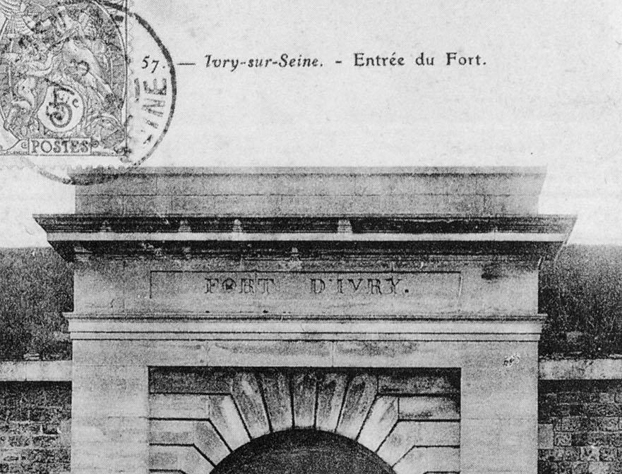 1. L architecture du fort d Ivry-sur-Seine, de 1841 à nos jours. 1.1. Histoire du fort, de sa construction à l installation du SCA (Service cinématographique des armées (1841-1946). 1/ Carte postale.