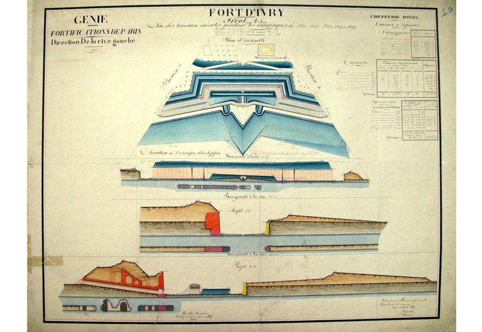 7/ Cote : 4 Vt 316 n 10 Plan d ensemble du fort d Ivry. 4 février 1846, SHD/Archives techniques du génie L entrée du fort se fait sur le front nord par un corps de garde casematé.