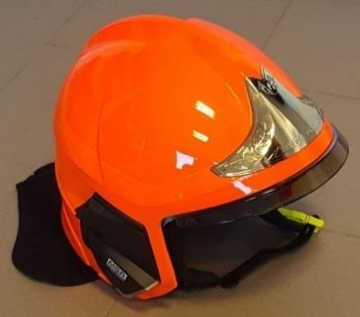 Un nouveau casque Fruit de différentes études sur la sécurité et de tests parmi le personnel, un tout nouveau casque fait son apparition parmi les pompiers de la zone.