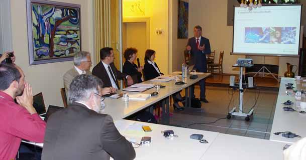 dfi information 7 Intérêt français pour les PME allemandes En mai Ludwigsburg et sa ville partenaire Montbéliard ont organisé une journée pour professionnels ayant pour thème l «E-Mobilité».