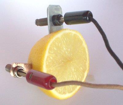 La pile au citron : Il est facile de fabriquer une pile artisanale : Une pile