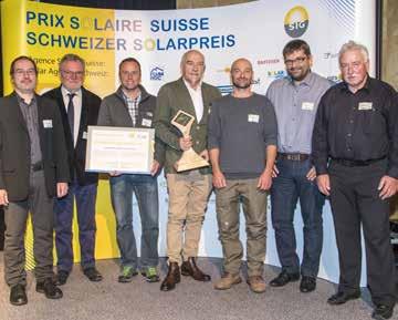 Prof. Dr. Bertrand Piccard et André Borschberg sont les premiers à faire le tour du monde en avion solaire et reçoivent le Prix Solaire Mondial.
