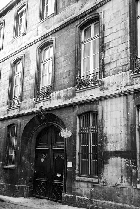 Deux hôtels d André Portier Un hôtel sur rue pour une famille de parlementaires Plan et élévation L hôtel de Ruat ne fut pas bâti selon le plan le plus fréquemment employé aux XVIIe et au XVIIIe