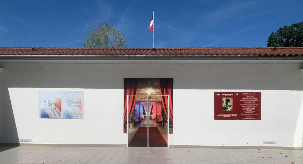 Une nouvelle entrée pour le musée mémorial des Parachutistes Le musée mémorial des Parachutistes, à Lons (près de Pau),
