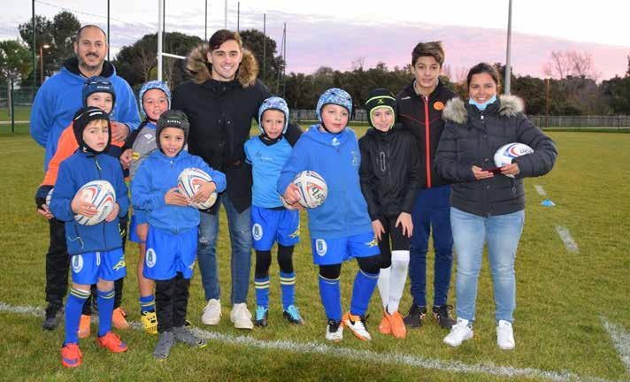 RUGBY Rencontres sportives pour les Piranas Engagée en faveur du sport et de la jeunesse, l école de rugby à XIII a organisé un tournoi dans le cadre du callenge Roger Jourdan La Provence.