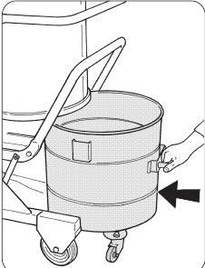4.4 Introduction et blocage de la cuve débris - Introduire la cuve débris à l'intérieur de l'aspirateur.