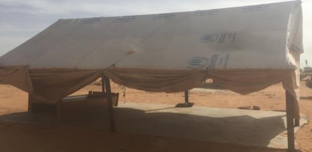 Photo 25: Installations d énergie solaire au Camp de Mberra (BUMEC-2020) Source : BUMEC 2020 L usage du bois de chauffe et le charbon (+ de 80%) reste la règle en matière d énergie pour les
