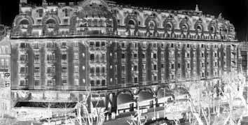 12 La dernière tentative Le «Volksfront» contre Hitler 1 Hôtel Lutetia ; appel du Volksfront («Front populaire»), décembre 1936.