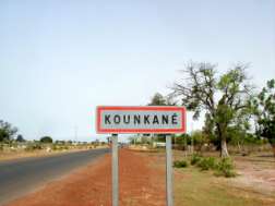 La communauté rurale de Kounkané est située dans le Département de Vélingara, au cœur de la Région de Kolda. Elle est le chef lieu de l arrondissement dont elle porte le nom (cf. carte).