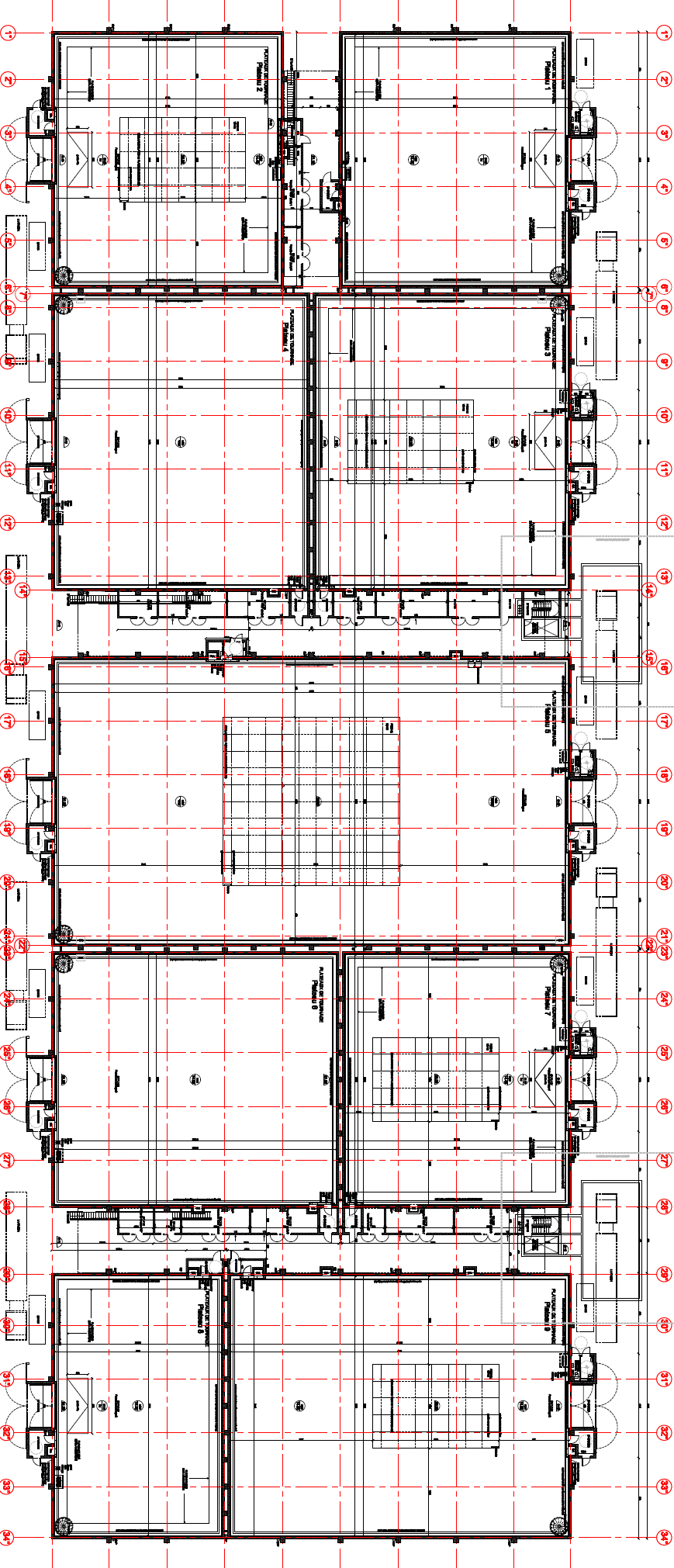 Plans des plateaux de tournage Emplacements de stationnement Zones techniques Zones techniques Studios de Paris Voie de circulation périphérique 600 m² HSG 14,50 m 1 000 m² HSG 14,50m 2 000 m² HSG 16