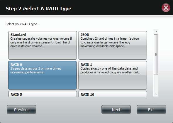 RAID 0 Sélectionnez RAID 0 pour mettre tous les disques en miroir. Cliquez sur Next (Suivant) pour continuer.