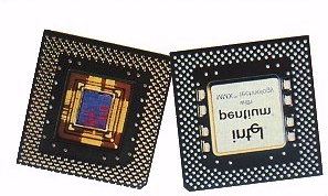 l'ordinateur) la mémoire (RAM: Random-Access-Memory, la mémoire cache) le(s) disque-dur(s), lecteurs CD-ROM, lecteurs de disquettes les périphériques internes Sur les bus ISA Sur les bus PCI Sur le