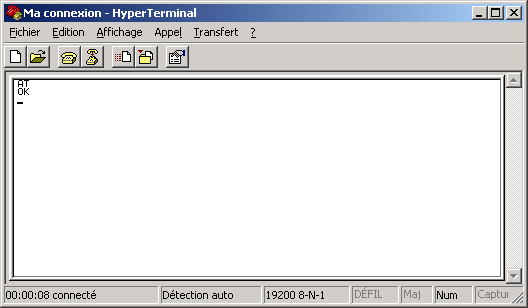 Solution 7 La fenêtre de l HyperTerminal apparaît : - Taper la commande AT.