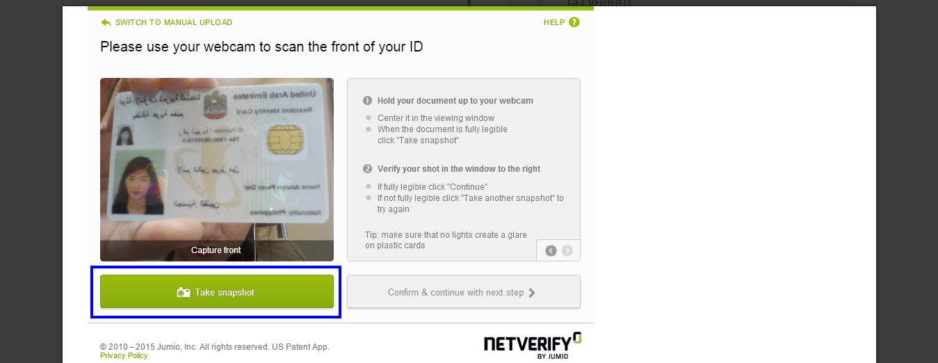 5. Choisissez votre méthode de soumission de pièce d identité. Vous pouvez soit utiliser une webcam pour scanner les documents ou télécharger la copie scannée de la pièce d identité.