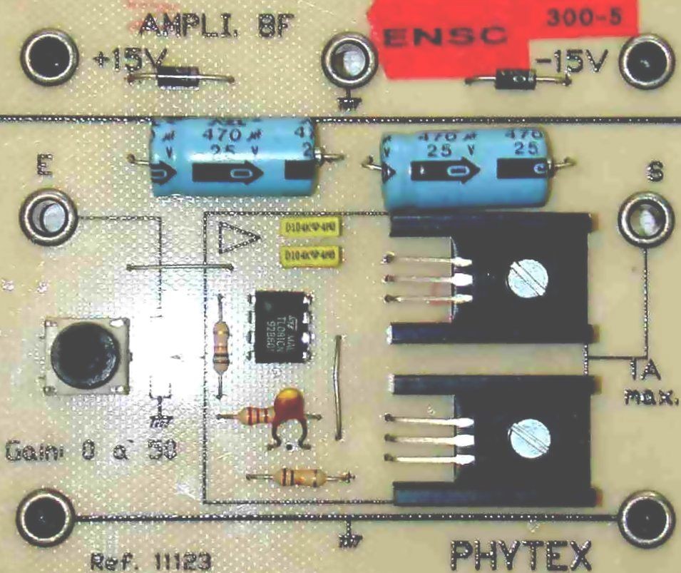 ELECTRICITE Etude de l'amplification avec transistor Transistor sur support Amplificateur classe A Montage simple