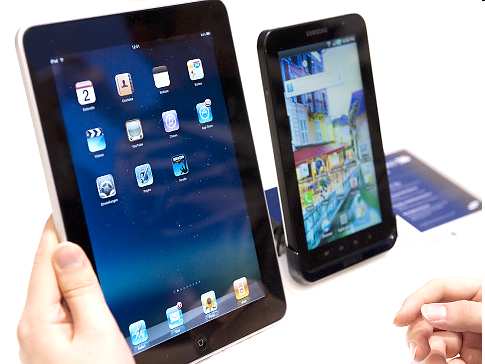 Les tablettes Actuellement, seulement 2 produits «grand public»: l ipad d Apple ( de 499 à 799 ) la Galaxy Tab de Samsung (749,99 ) 19 Le