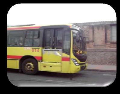 - JJ Taxi: Tél.: 2639639 / 2639999 / 2628400. Transport public Quand vous voyagez dans les transports publics de Quito, il vaut toujours mieux de garder vos effets personnels près de vous.