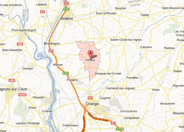 Localisation & plan A 90 Km de Valence A 9 Km de Orange A 5 Km de