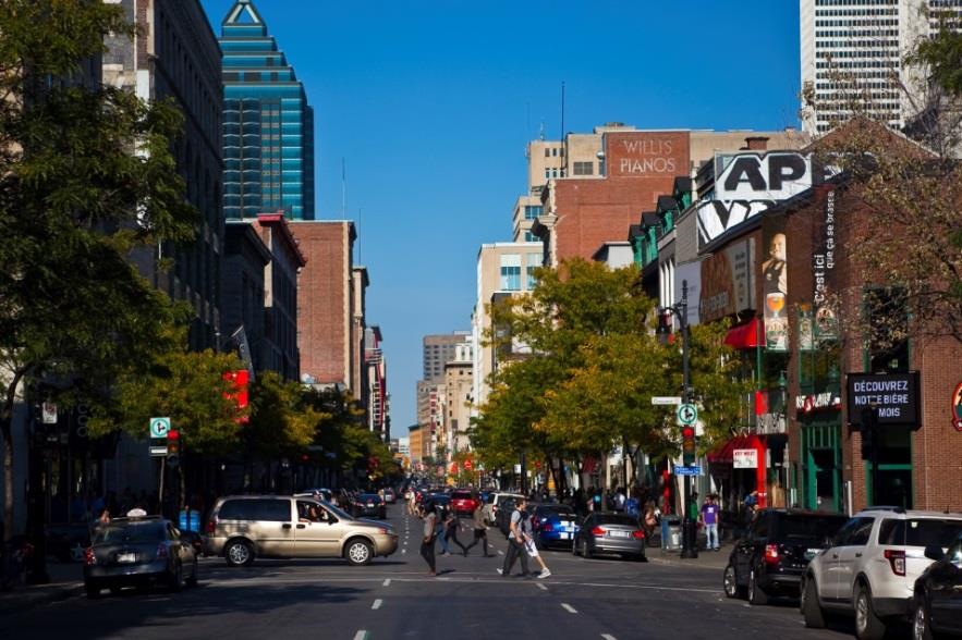 Projets majeurs à venir pour Montréal qui auront un impact sur le tourisme Réaménagement de la rue Sainte-Catherine En 2013,