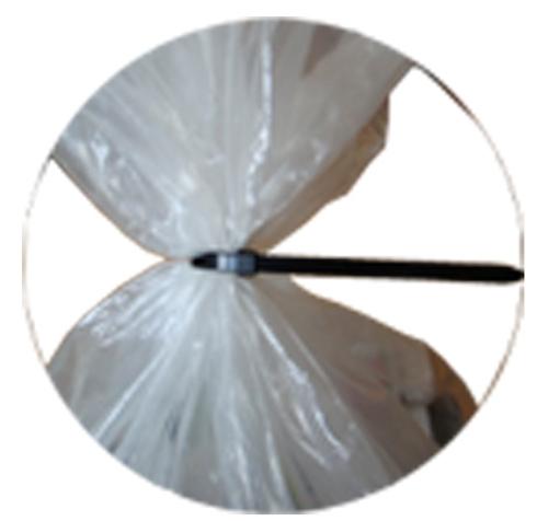 COLLIER DE SERRAGE - DESSERRAGE Permet de fermer les sacs contenants le papier. Matière : Polyamide 6.