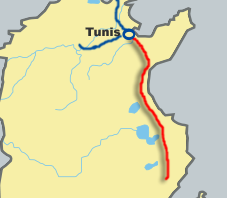 Le réseau routier tunisien compte au total 4 types de voies (citées précédemment), à l exception de l autoroute reliant Tunis à M saken, toutes les routes n ont qu une chaussées de 7 m de largeur