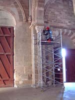 La Basilique de la Sainte Madeleine de Vézelay, inscrite sur la liste du patrimoine mondial de l Unesco, est un des joyeux de l art romane.