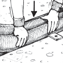 50 cm Positionner les équerres en quinconce tous les 50 centimètres Fixer les équerres à l aide d un cloueur pneumatique Encoller les deux côtés du joint Avant que la colle ne sèche, introduire le