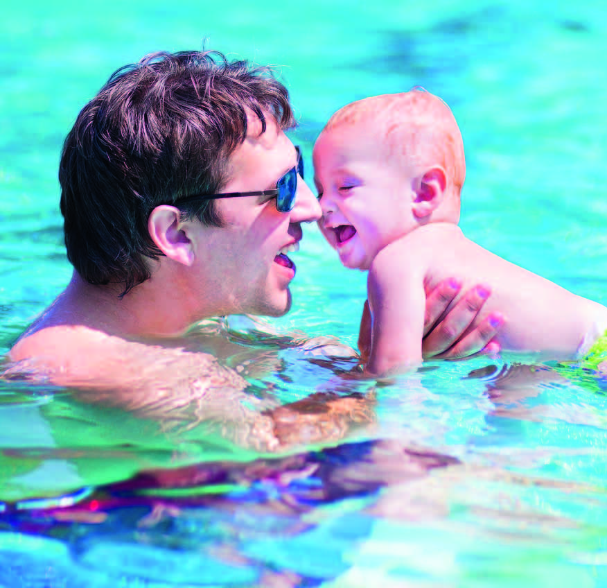 Bébés nageurs NATATION [AVG] Activité pour les enfants de 6 mois à 3 ans Encadré par ses parents, l enfant va se familiariser en douceur avec le milieu aquatique : bruit de l eau, glisse, apesanteur,