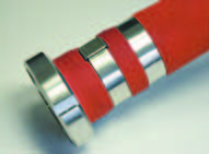 Instructions de montage pour colliers préformés Montage avec l outil de serrage Bandimex W 001 et l adaptateur Bandimex V 001 (a) ou V 050 (b). Serrer l outil de serrage Bandimex dans un étau.