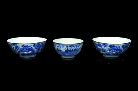 73 - Potiche en porcelaine bleu blanc Chine, XIXème siècle.