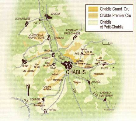 Situé à environ 150 km entre Paris et Dijon, et à 20 km entre Auxerre et Tonnerre, Chablis est le vignoble le plus septentrional de Bourgogne. Le Chardonnay règne en maître absolu dans le Chablisien.