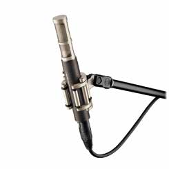 50 series microphones haut de gamme pour studio Disponible sous forme de micro unique ou de paire stéréo, l AT5045 est le microphone de pointe pour instrument de studio d Audio-Technica, offrant les