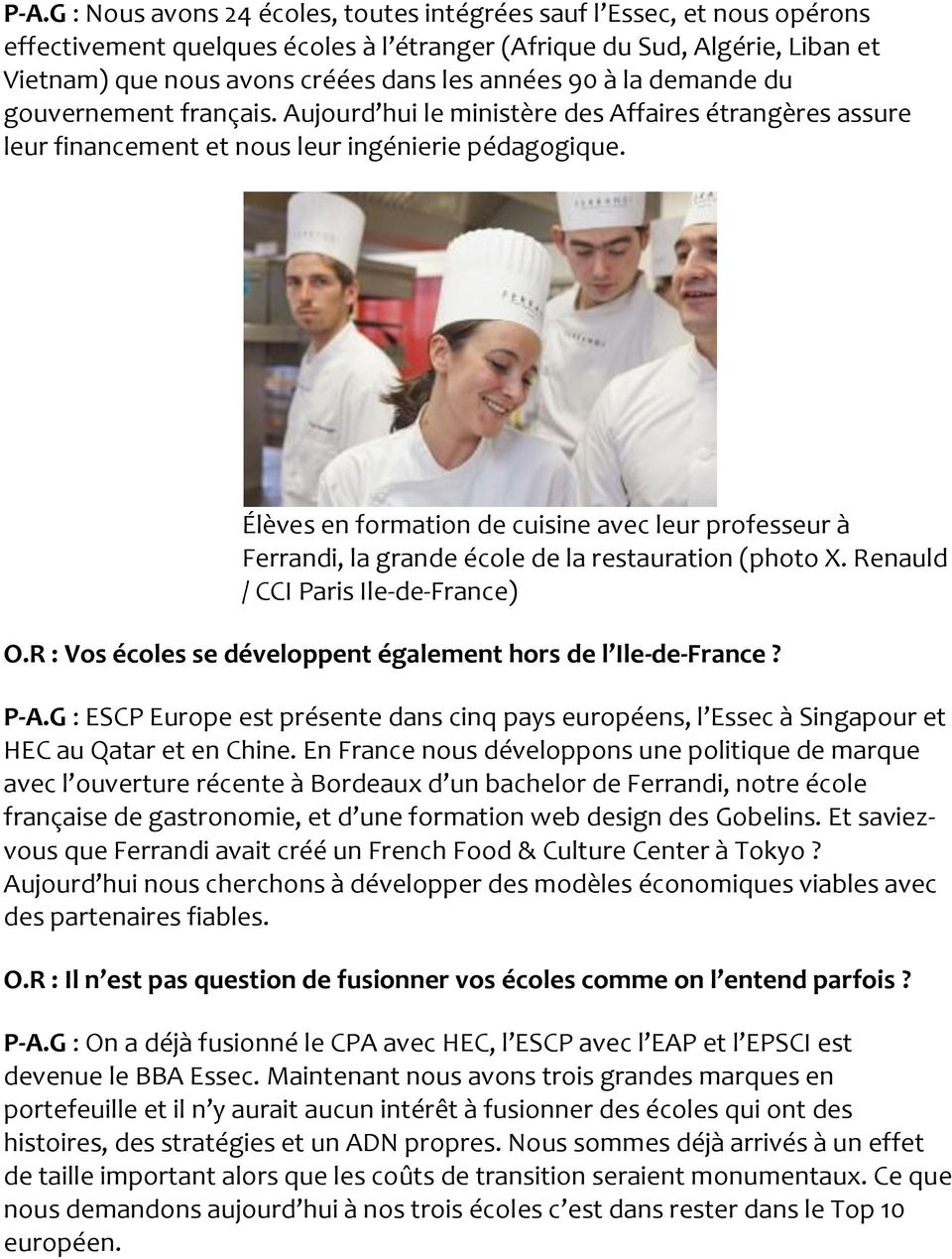 Élèves en formation de cuisine avec leur professeur à Ferrandi, la grande école de la restauration (photo X. Renauld / CCI Paris Ile-de-France) O.